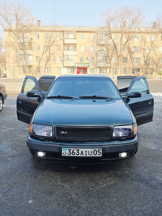 Продам Ауди 100 С4