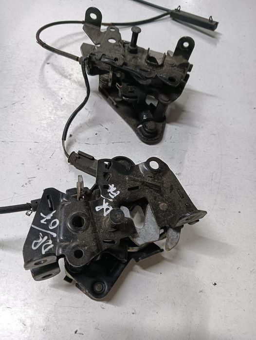 Incuietoare Capota Bmw 7 V F01, F02, F03, F04 2008 - 2015