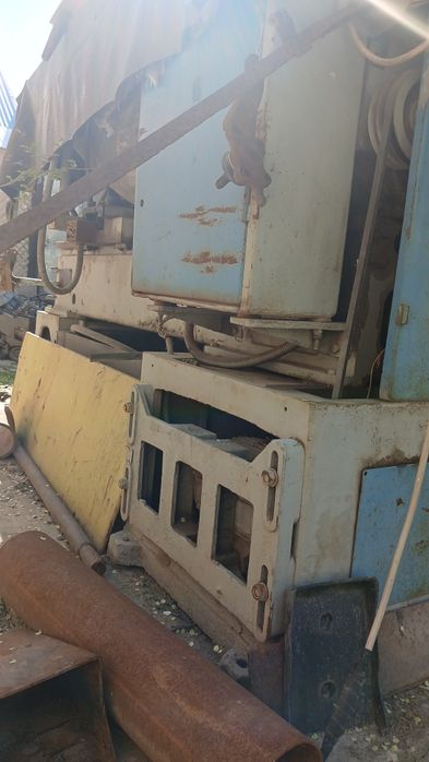 Токарный станок .