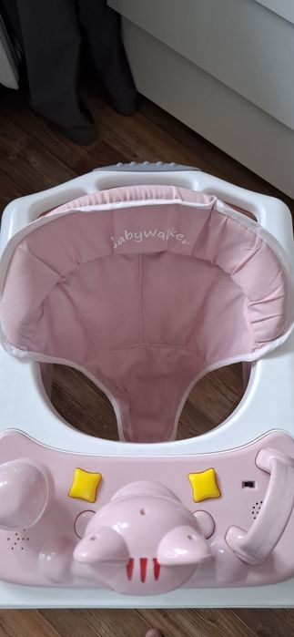 Продам ходунки для малыша