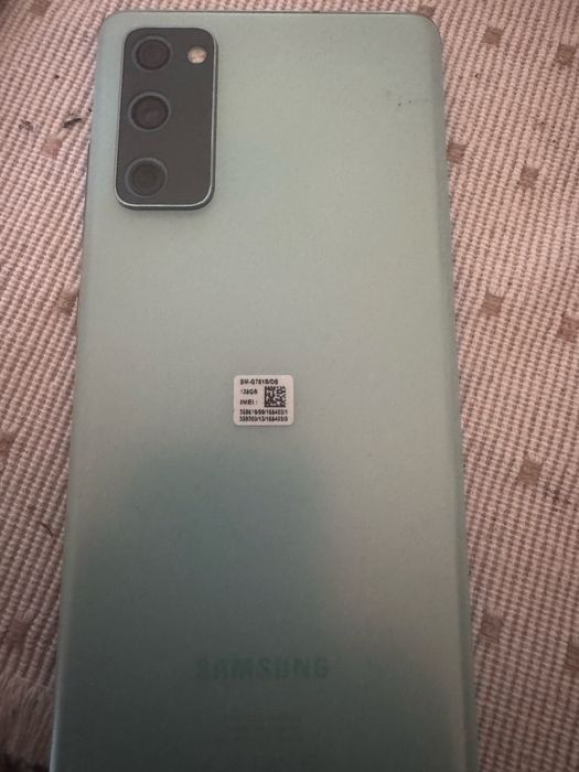 Продавам  samsung s20fe 5g
