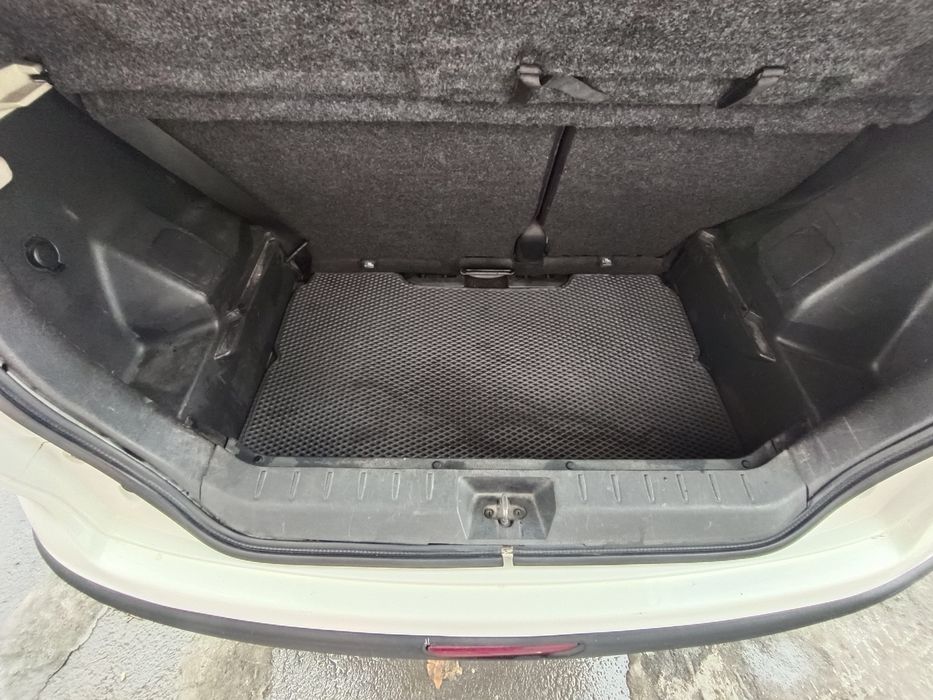 Продается Nissan note 2007 года, 1.6 автомат!