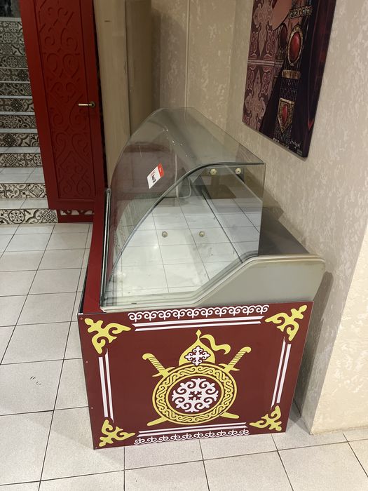 Холодильник витрина