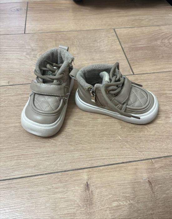 Осннние детские ботинки 22р