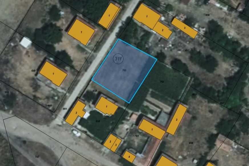 Парцел в близост до Плевен, подходящ за фотоволкаик .