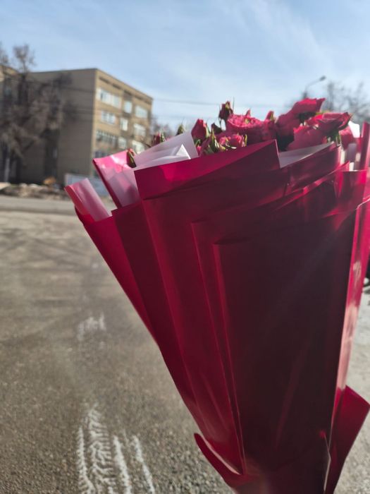 Продам цветы подарили