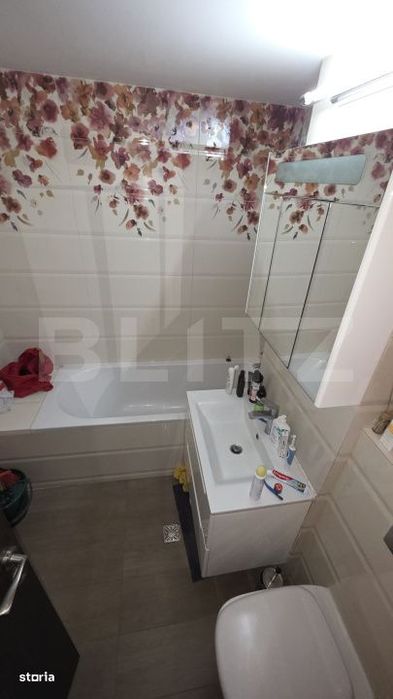 Apartament cu 3 camere,  zona Stefan cel Mare; Parter inalt