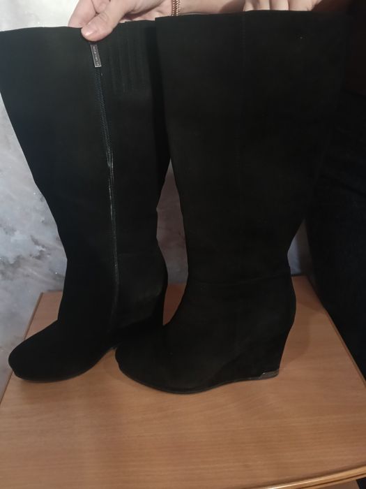 Продам сапоги. Замша.