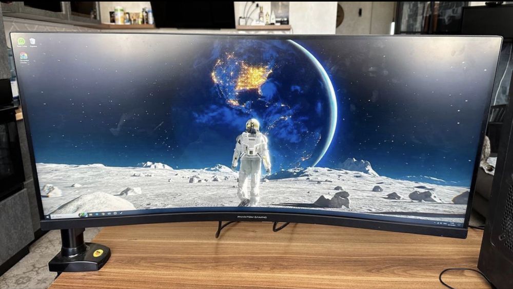 Монитор компьютерный