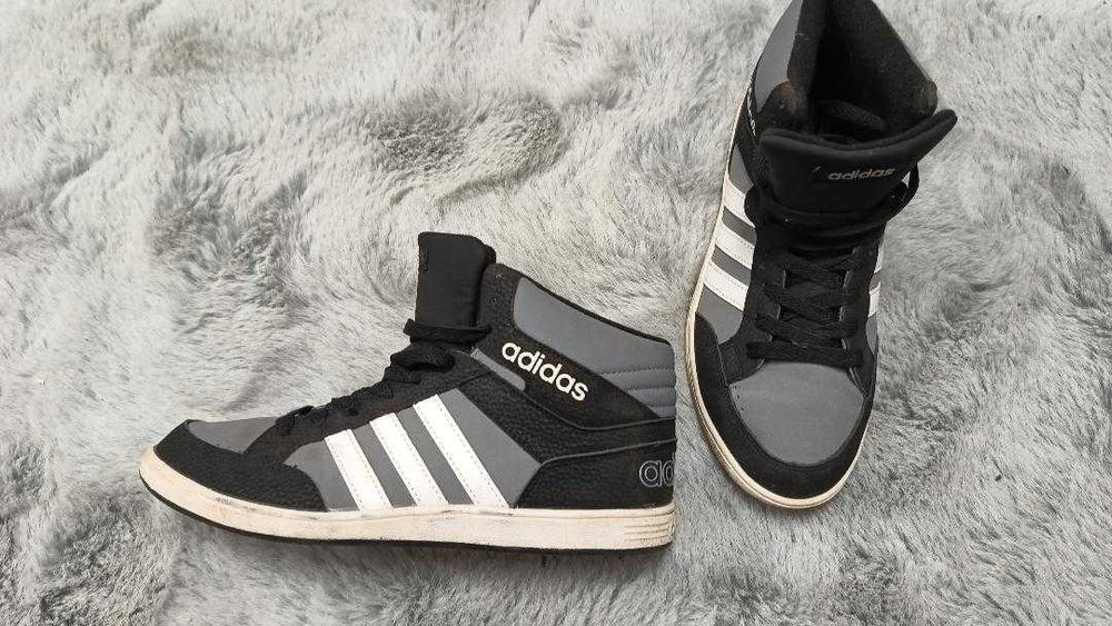 Ghete / adidasi Adidas, marime Eu 38-39 , 23.5-24 cm, stare excelenta