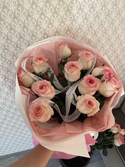 2-3 мың тг гүлдер бар