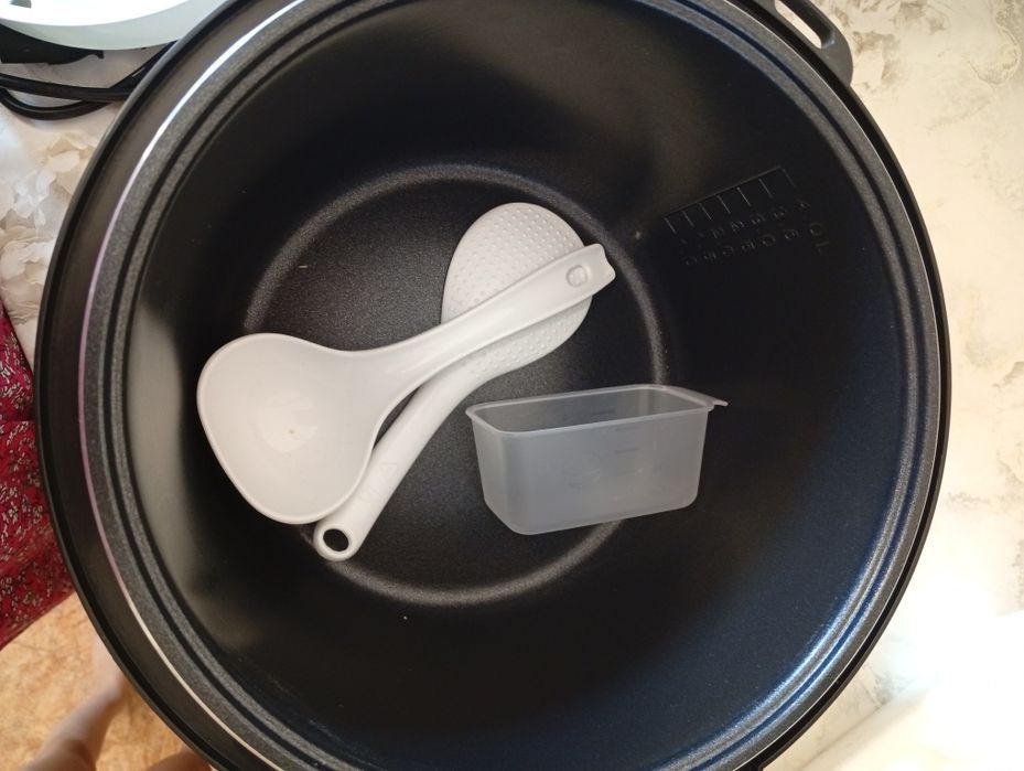 Продам мультиварку