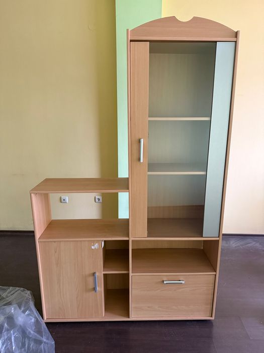 Продавам холна секция