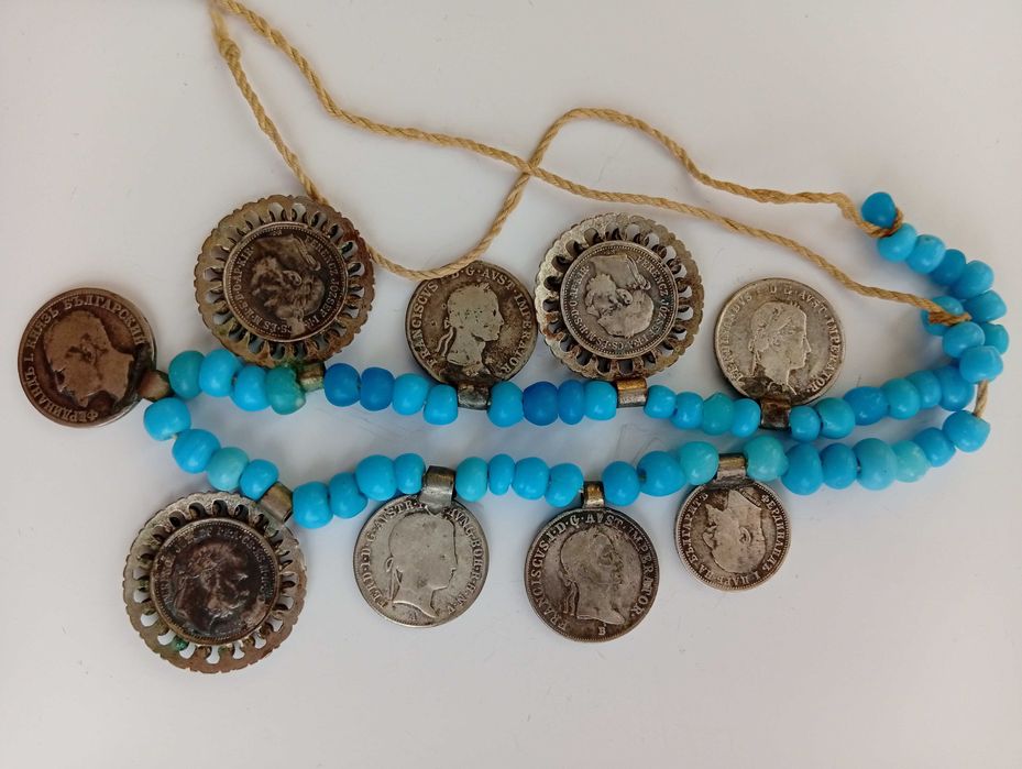 Автентичен сребърен Пендар(накит) с 9 Исторически монети!