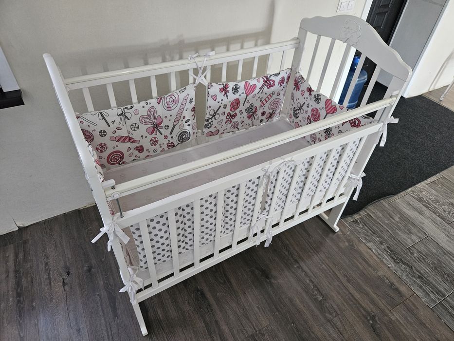 Детская кроватка в отличном состоянии!