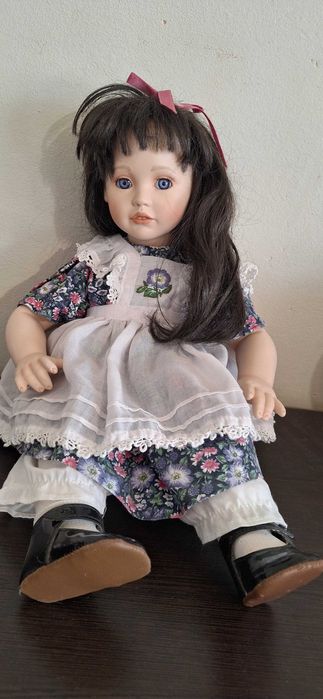 Порцеланова кукла