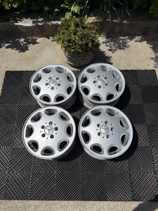 Jante RETRO, originale Mercedes W124 R15, in stare buna. W201 W126 W202