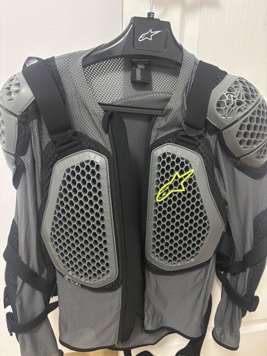 Armura moto alpinestar