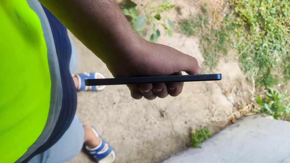 Продам телефон Realme note 50