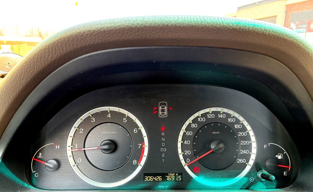 Honda Accord сотилади
