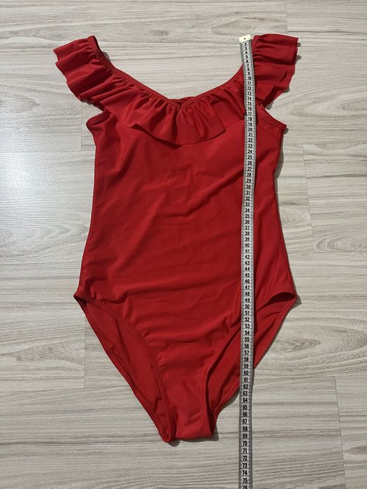 Продавям цял бански Defacto, размер S