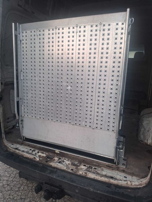 Алуминиева рампа за бус-пикап