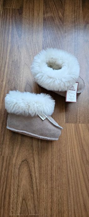 Обувки 21-24 размер, при интерес за даден модел, изпратете съобщение.