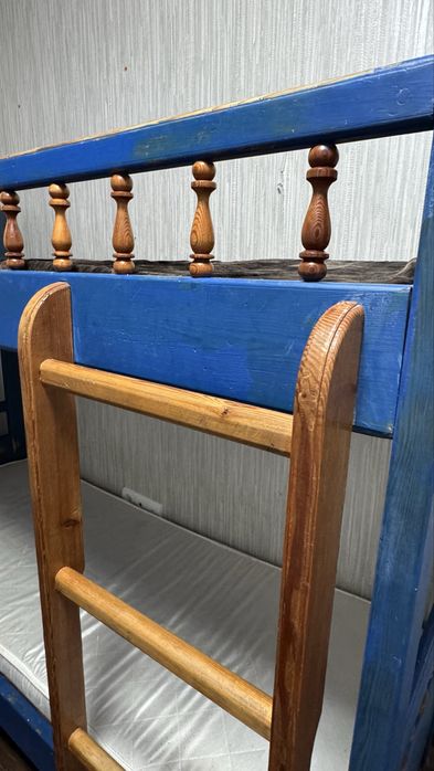 Кровать двухярусная