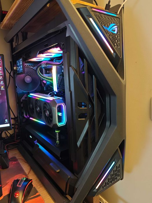 Gaming PC – Ryzen 7 9800X3D / STRIX X870E-E / 64GB DDR5 / 2TB NVMe