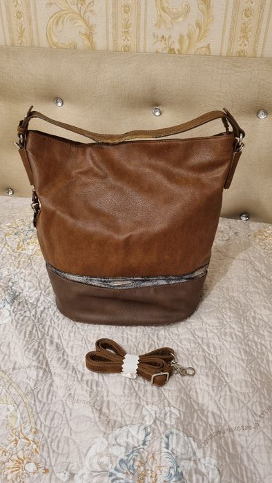 Продам сумки-тоут через плечо