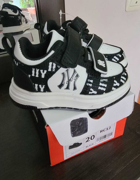 Adidași baiat nr 20