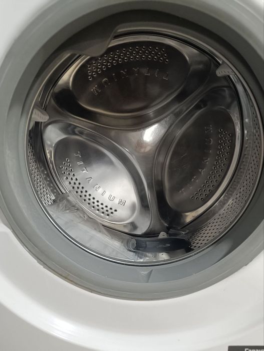 Стиральная машинка Indesit 7 KG