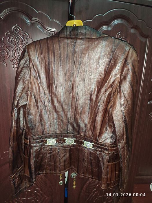 Кастюм женский размери м