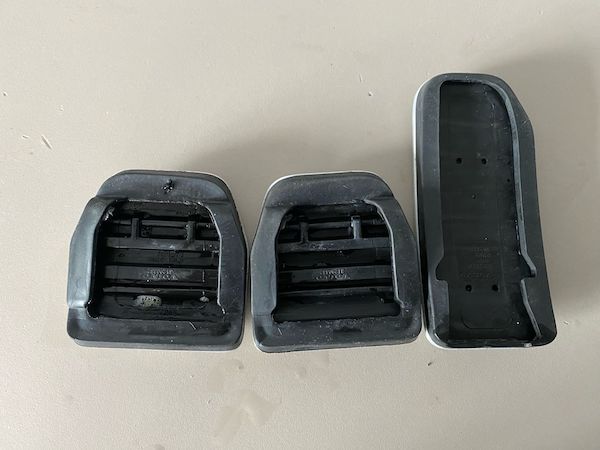 Set ornament pedale cutie manuala R-design VOLVO S60 XC60 V60 V70 S80 2010-2017 31317620