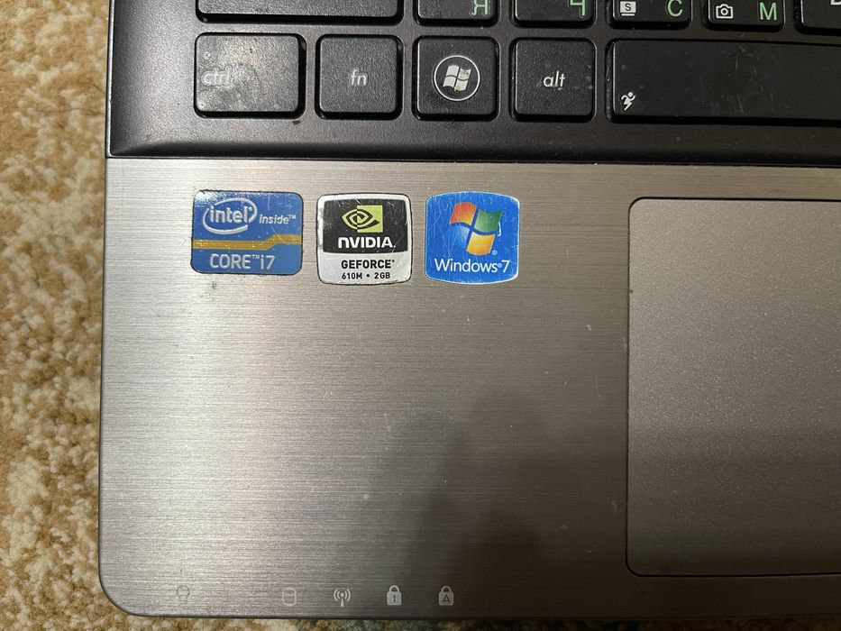 Asus ноутбук  продам