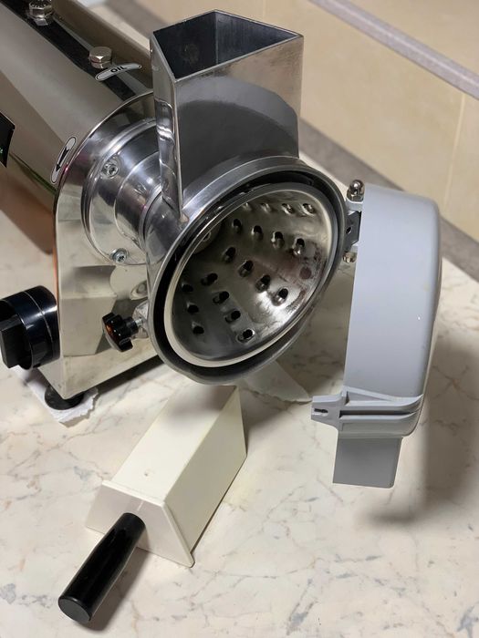 Измельчитель сыра  (Сыротерка)