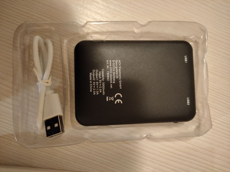 Power bank ultraușor,ideal Drumetii, Doar 100 Grame.Trimit in tara!