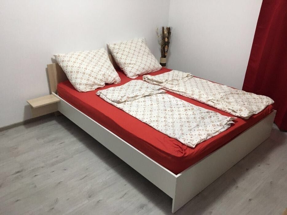 Proprietar inchiriez apartament 2 camere decomandat