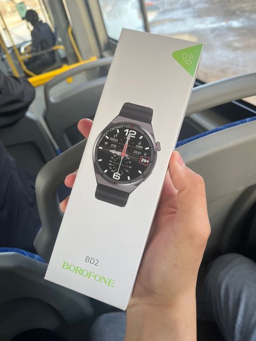 Iphone 8 + в подарок часы от borofone