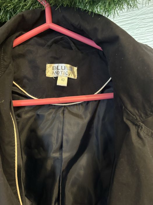 Пролетно яке тип тренчкоут