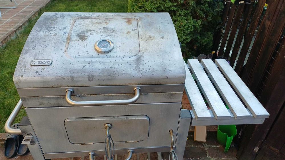 gratar gradina pe carbuni/barbeque