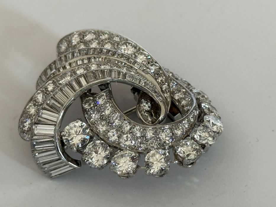 Италианска Платинена Колие/Брошка 26г с 13К Диаманти; Топ Оферта!