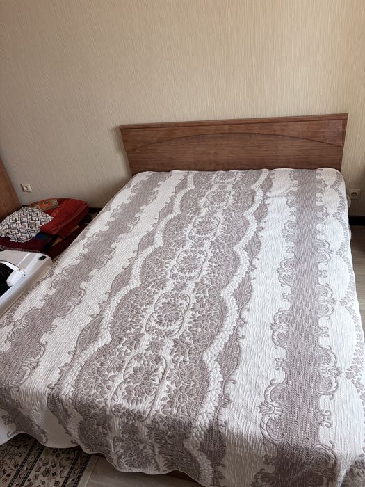 Продам спальный гарнитур Шатура.
