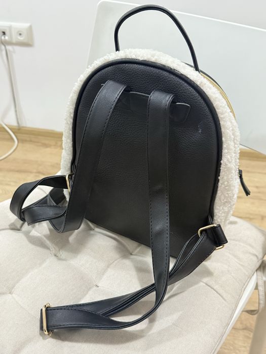 Раница Juicy нова