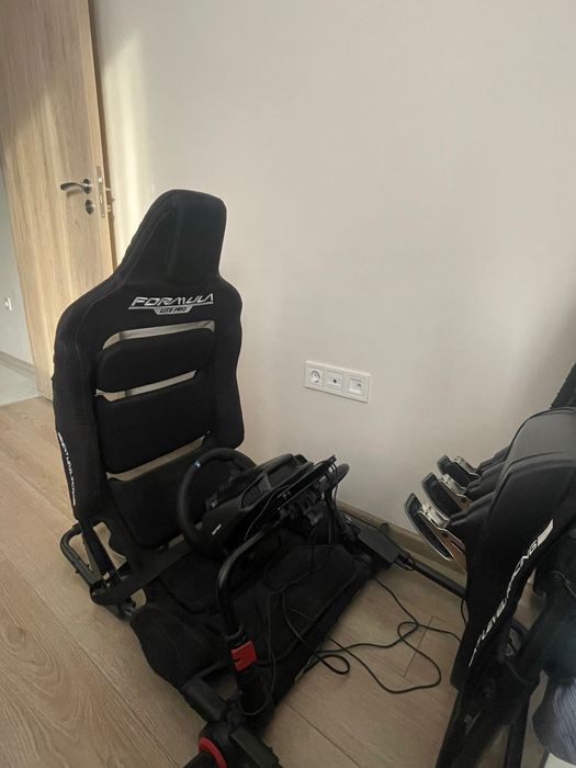 Logitech G923 и Next Level Racing Formula Lite Pro