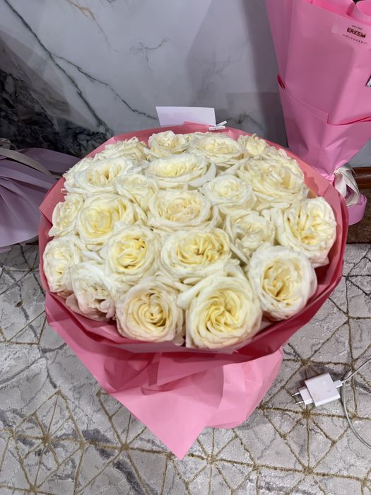 Цветы все свежие