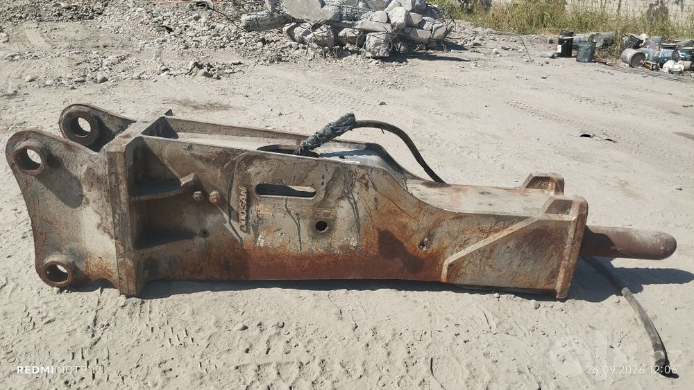 Gidramolt sotiladi 340 talik ekskavatorniki