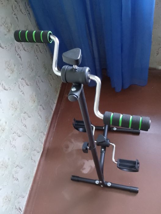 Велотренажёр для рук и ног