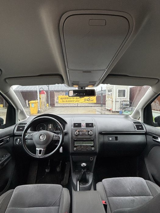 Volkswagen Touran 2011 2.0 diesel 7 locuri