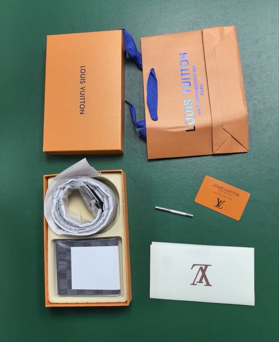 Louis Vuitton – колан и портфейл, перфектен подарък